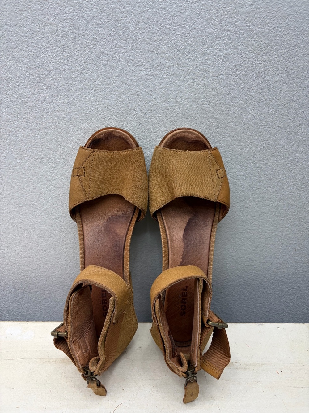 Sorel Brown Leather Joanie ll Ankle Strap Wedge Sandals Size 10 - Picture 6 of 8